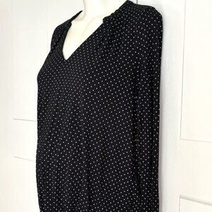 Old Navy long sleeve maternity top